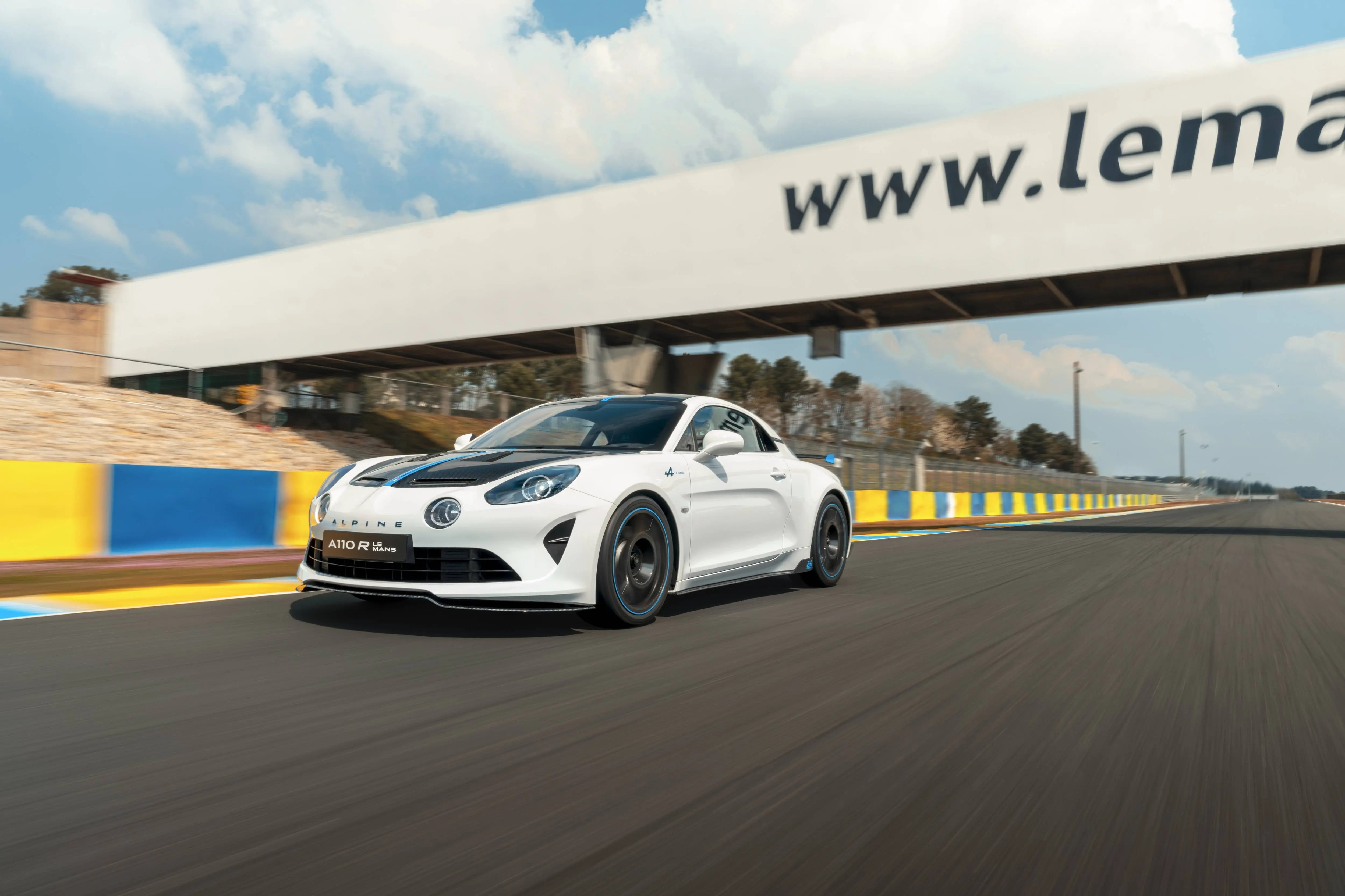 This is the lightweight, track-ready Alpine A110 R