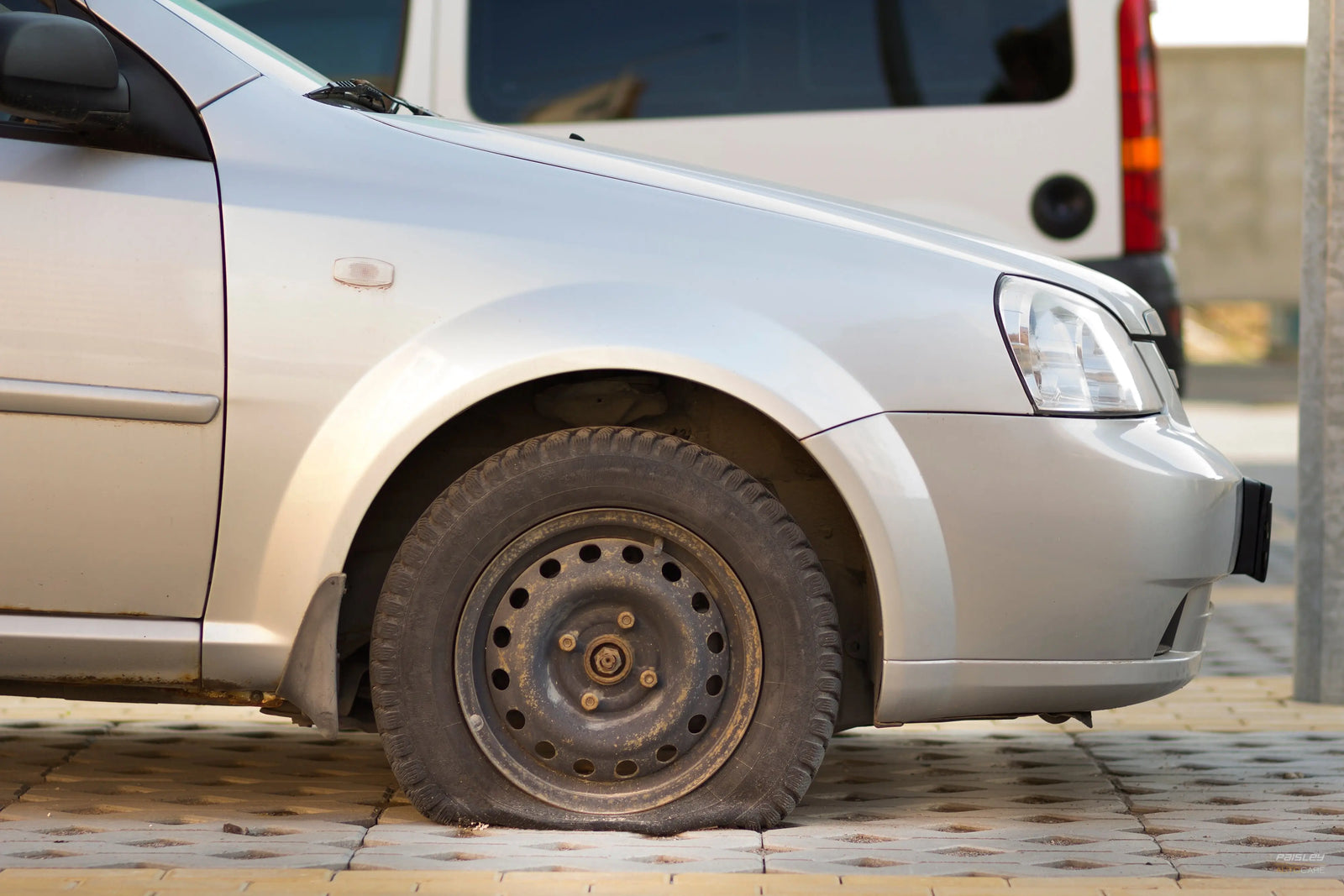 Here's a step-by-step guide to remove a tyre - Paisley Autocare