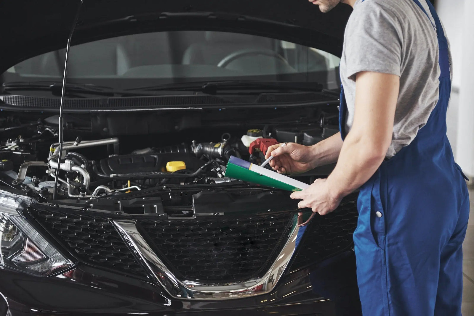 Why Your Car Needs an Annual MOT at Paisley Autocare