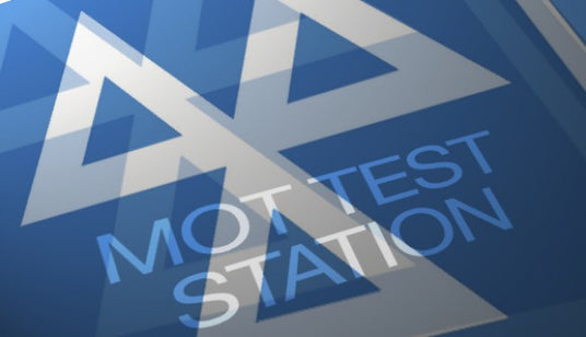 Paisley Autocare MOT testing bay and technician in Paisley, Renfrewshire.